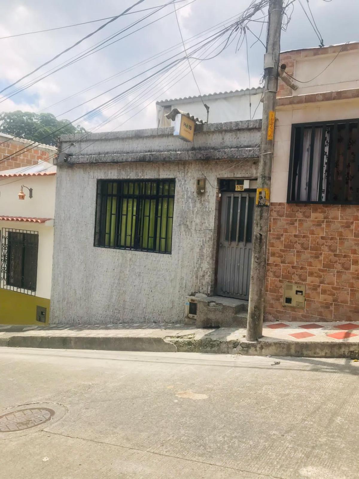 Hostal La 18 佩雷拉 外观 照片